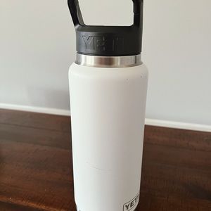 Yeti 36 oz Rambler Water Bottle with Straw Lid!!